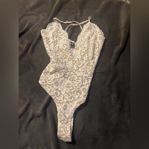 Windsor size small white lace bodysuit